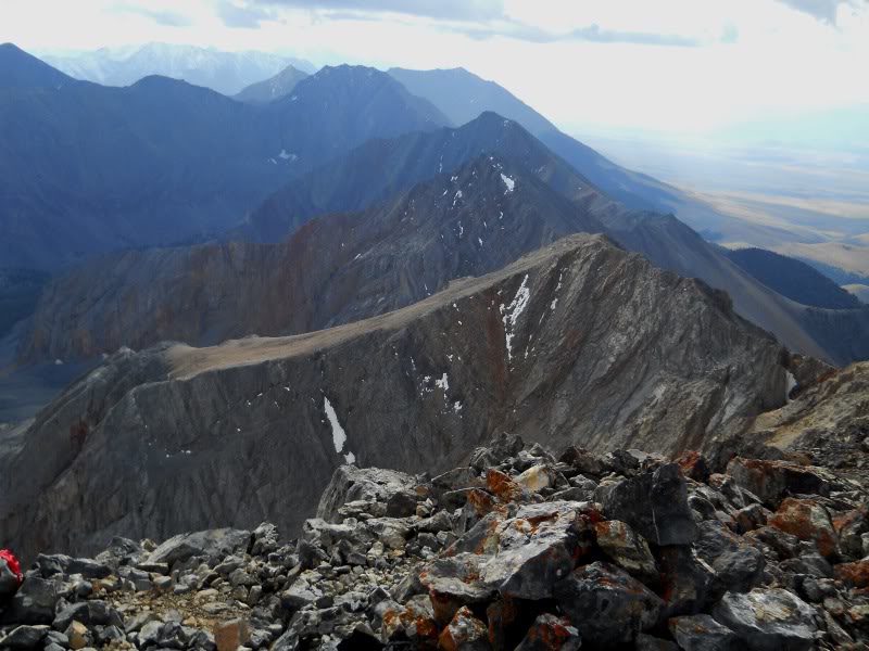 The Pahsimeroi Front from Gooseberry (11090): Looking South are Peak 10750, Metaxi (10,757), Pahsimeroi Pyramid (10,749), and Petros (11,050). Pat McGrane Photo