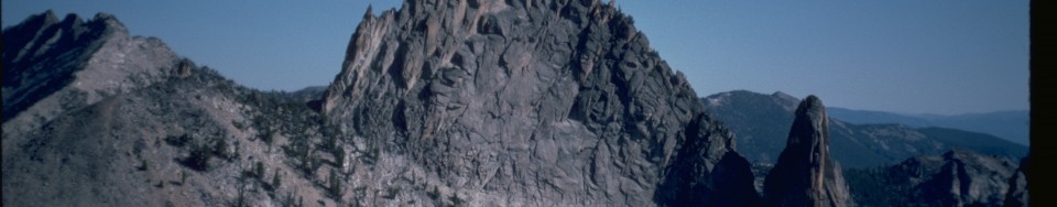 Knuckle Peak from Ramshorn Peak.