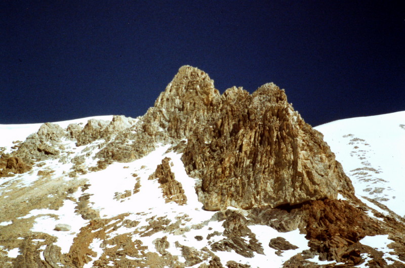 You will find the slope leading to the ride top is tedious at best and too loose at worst but it is a scenic route.