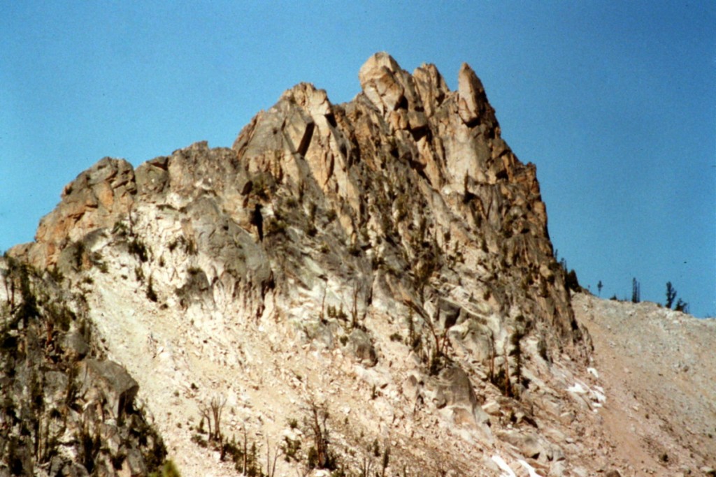 Fishhook Spire from the west.