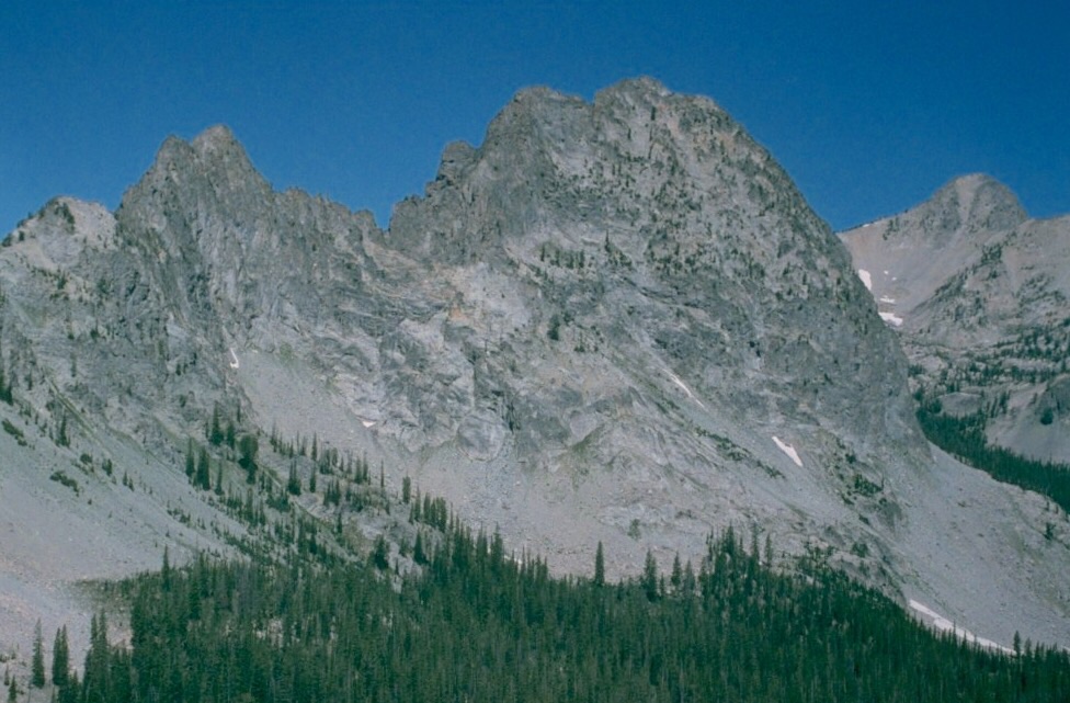 Ed-Da-how Spire and Mount Ebert.