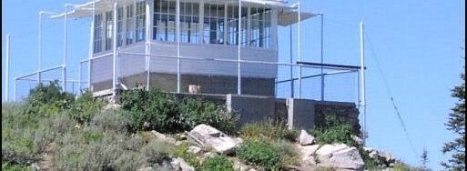 The Deadwood Lookout is located due south of the Bog Benchmark. Make sure after you tag the summit to continue on to the lookout for a great view. The lookout is availabile for overnight rentals.